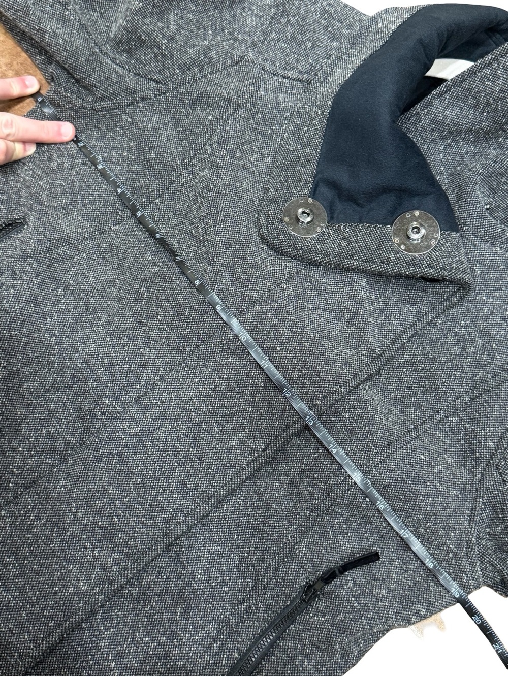 ✨‎ Lululemon Audrey Tweed Bomber Jacket Gray Tweed Zip Front Size 8 - Picture 7 of 13